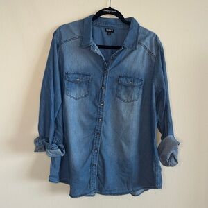 Torrid Lightweight Button Up Denim Shirt - Size 1 / 1X